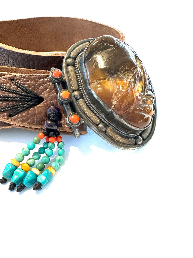Brown leather belt with Caved Amber buckle