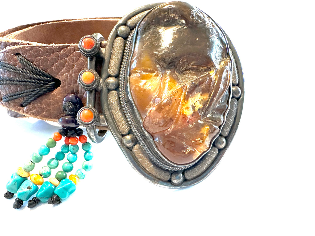 Brown leather belt with Caved Amber buckle