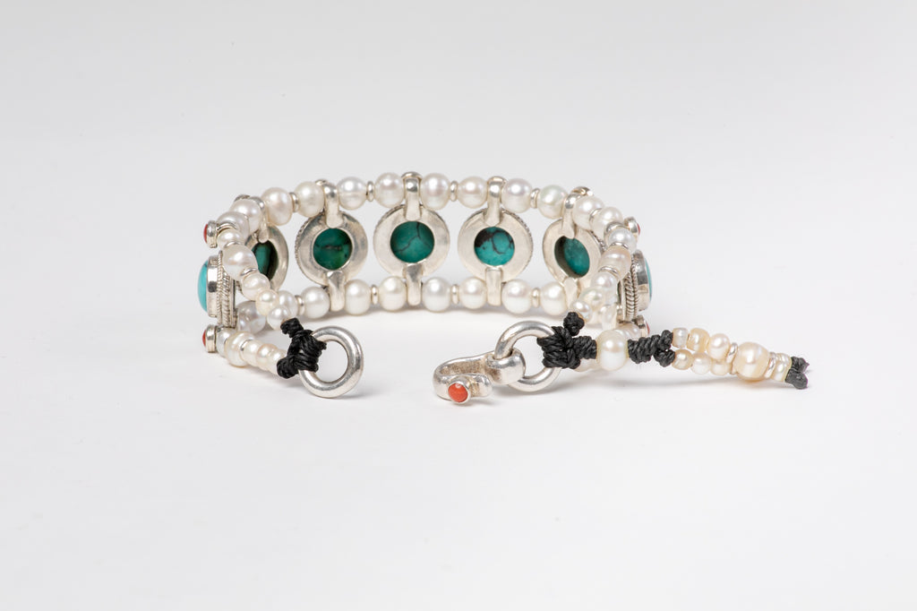 Turquoise Setting Bracelet  with Pearls